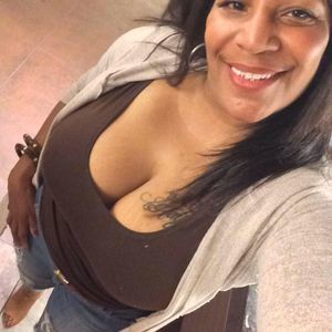 Meet your Posher, Denise