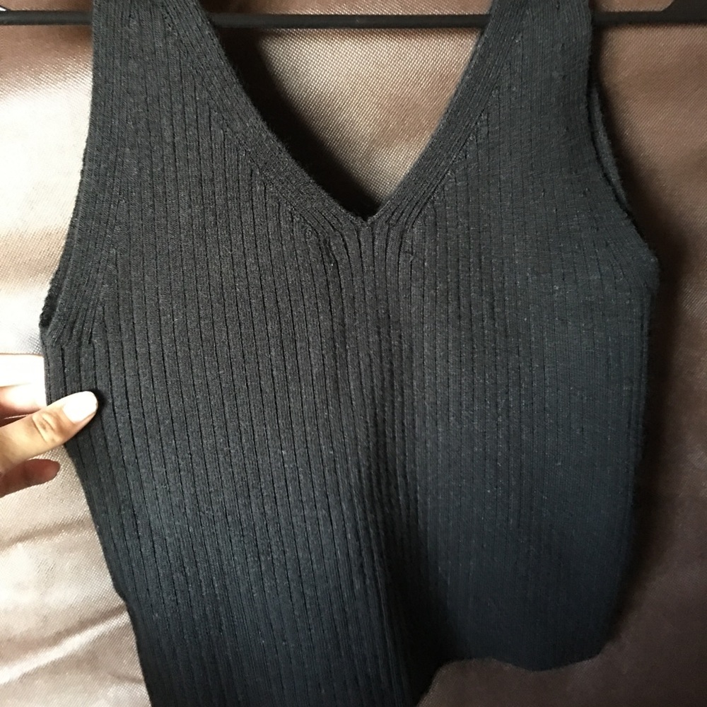 Ribbed tank