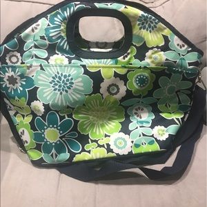 31 insulated bag.  Like new!