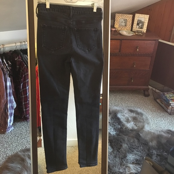 2 pairs of Old Navy high rise Rockstar jeans. - Picture 8 of 8