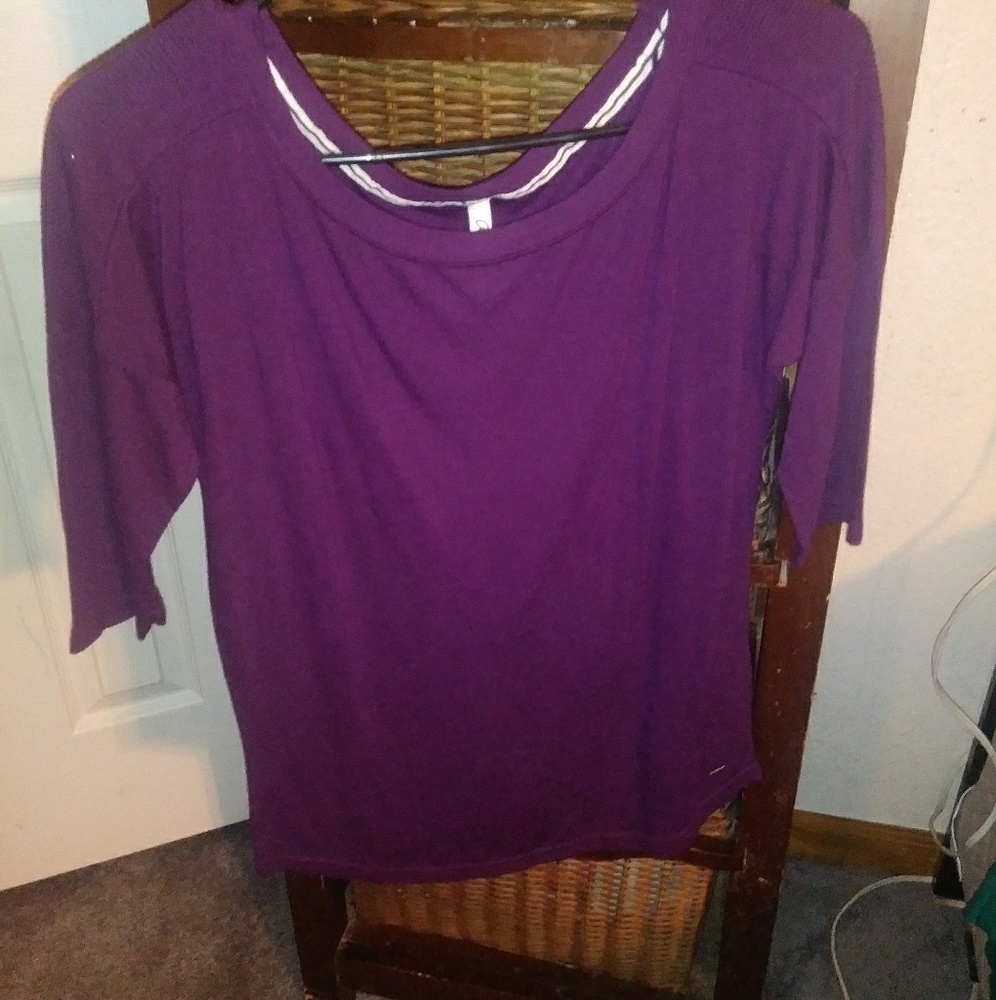 Aeropostale 3/4 sleeved shirt