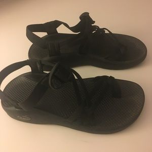 Women's black Chacos