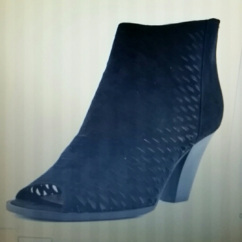 CL by laundry women open toe suede black bootie 8