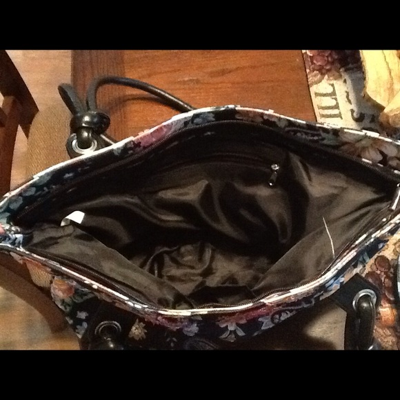 black and floral beaded fabric and vinyl purse , - Picture 3 of 4