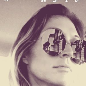 Meet your Posher, Kara