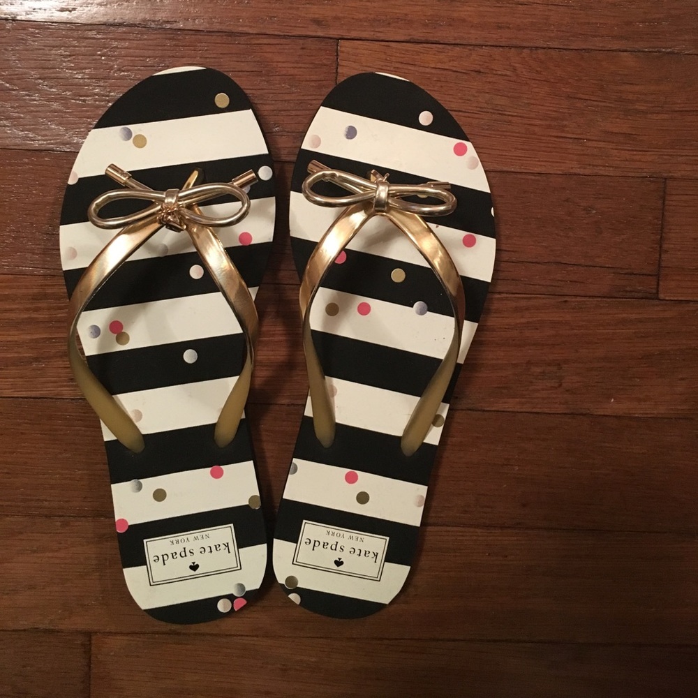 Kate spade flip flops never worn size 8-9