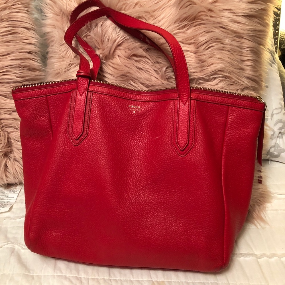 FOSSIL TOTE SOLD - Picture 1 of 2