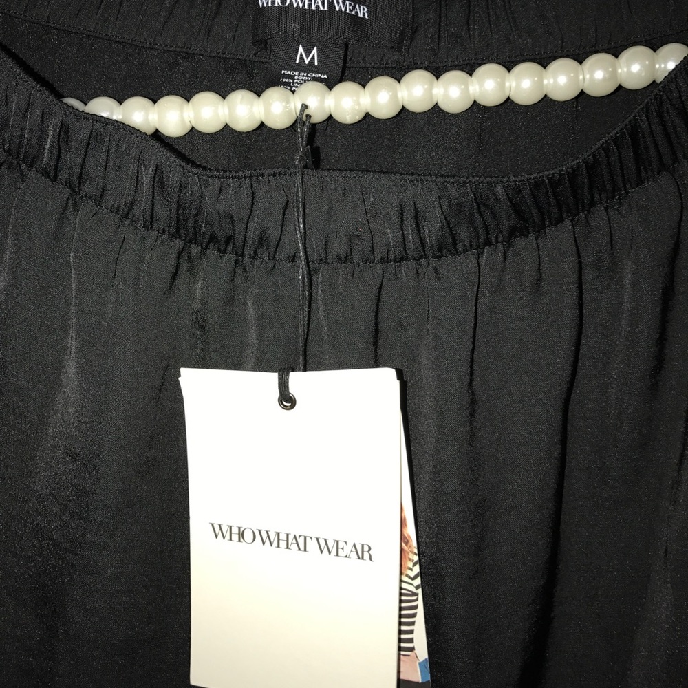 Black skirt/slip