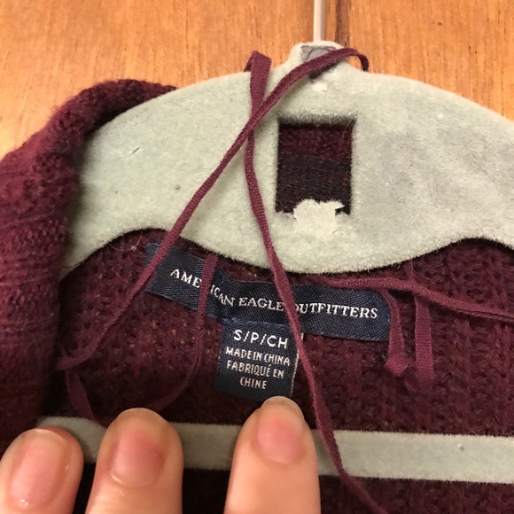 American Eagle Cardigan - Picture 2 of 2