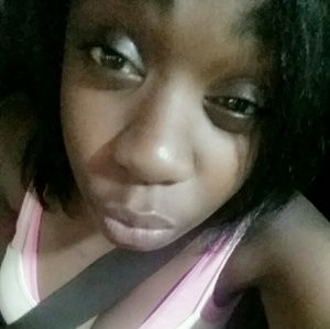 Meet your Posher, Takeena