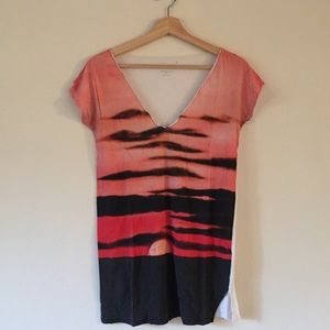 Sunset v neck shirt
