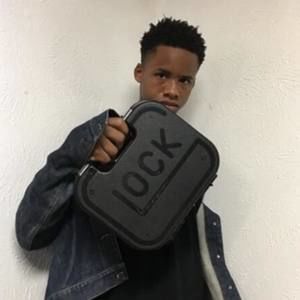 Meet your Posher, Christian