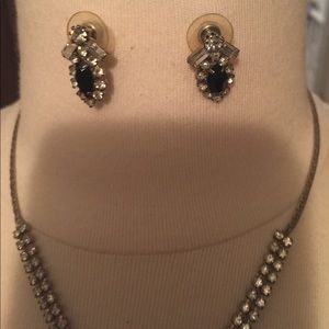 Beautiful vintage necklace and earrings!
