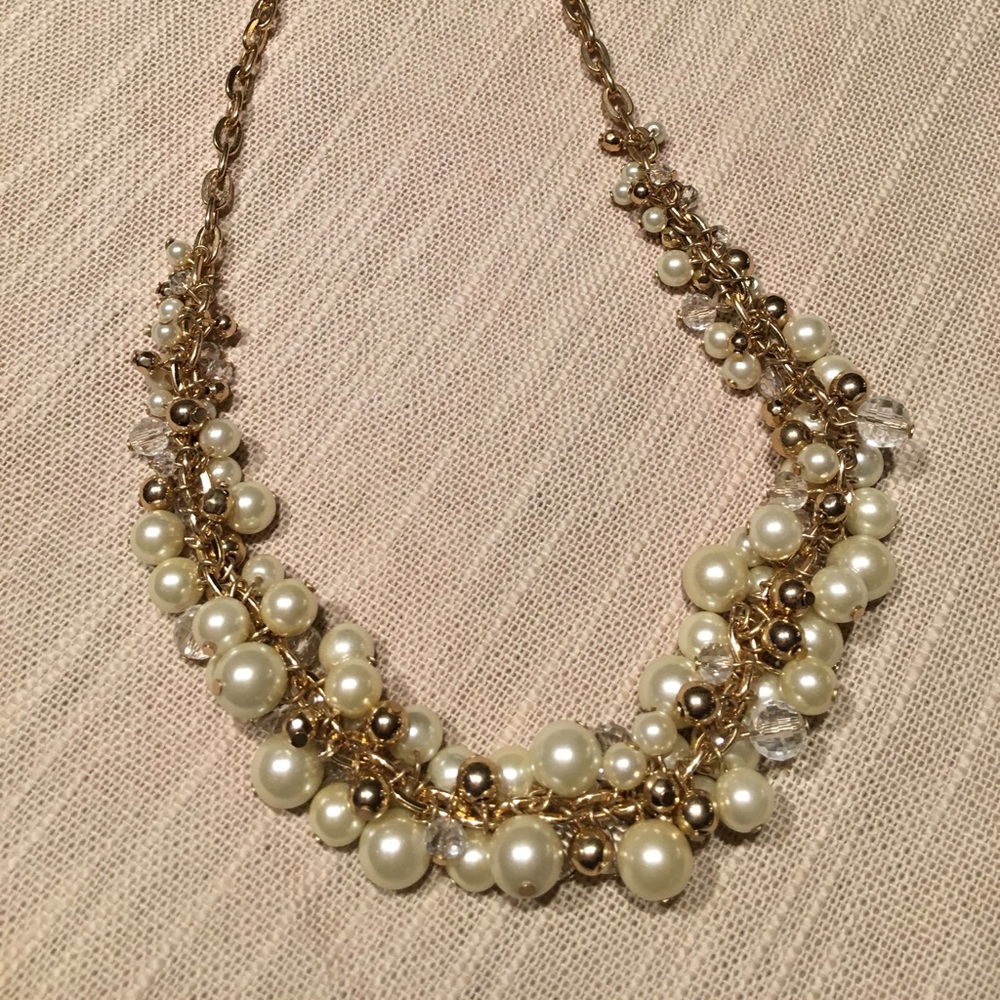 Beautiful Faux Pearl Embellished Necklace