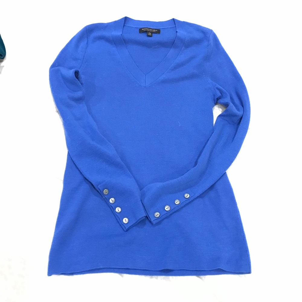 Banana Republic Merino Vneck Sweater in Coral Blue