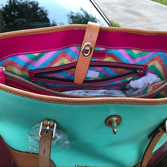 Dooney & Bourke shoulder bag - Picture 4 of 4