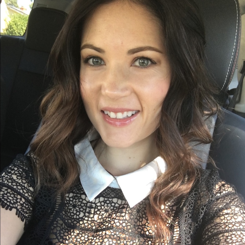 Meet your Posher, Cassandra