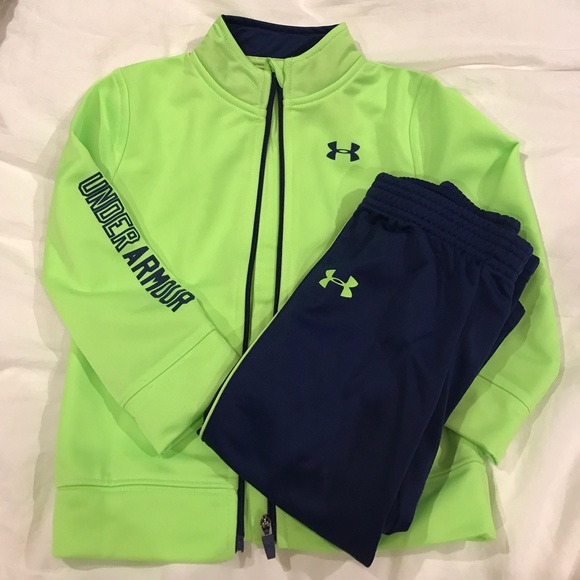 Under Armour Other - Under Armour jogging suit