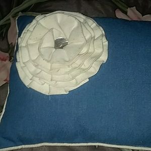 Throw pillow