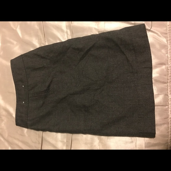 Gap mini skirt - Picture 2 of 3