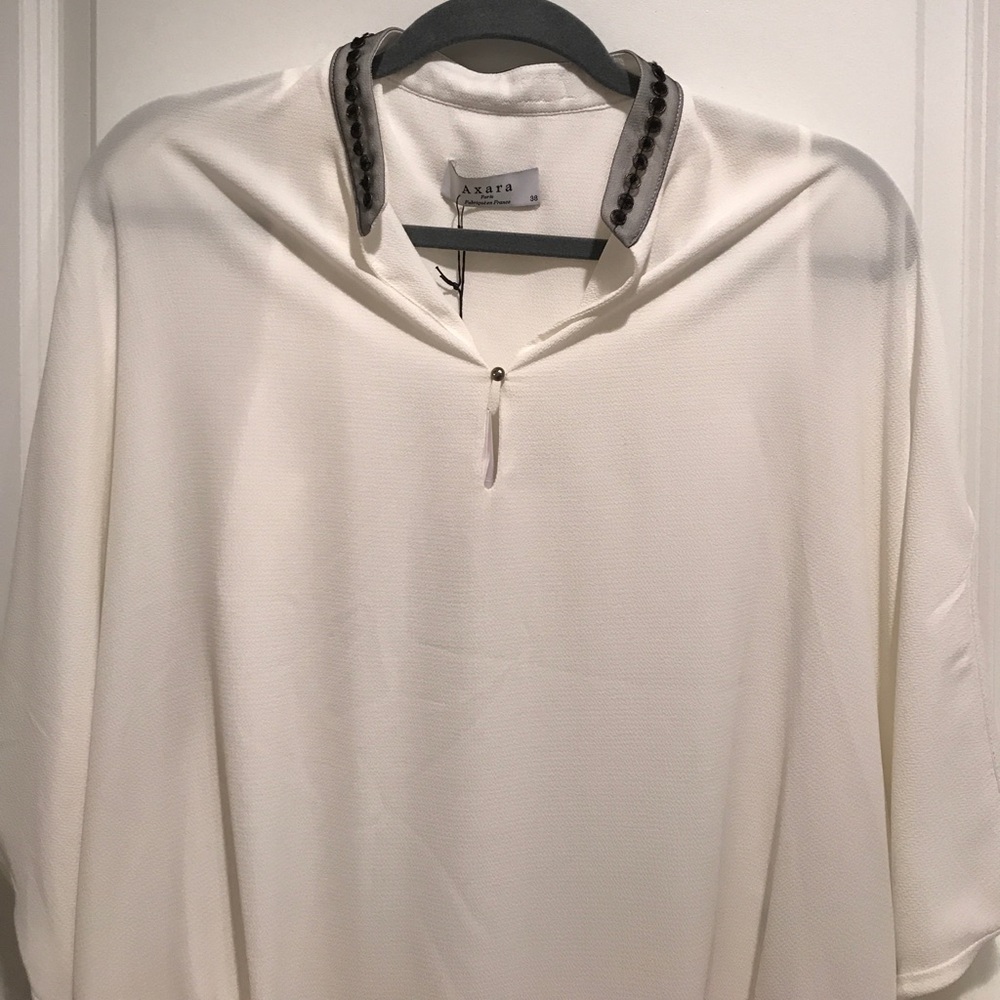 AXara Paris nwt ecru blouse