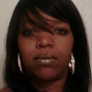 Meet your Posher, Elaine