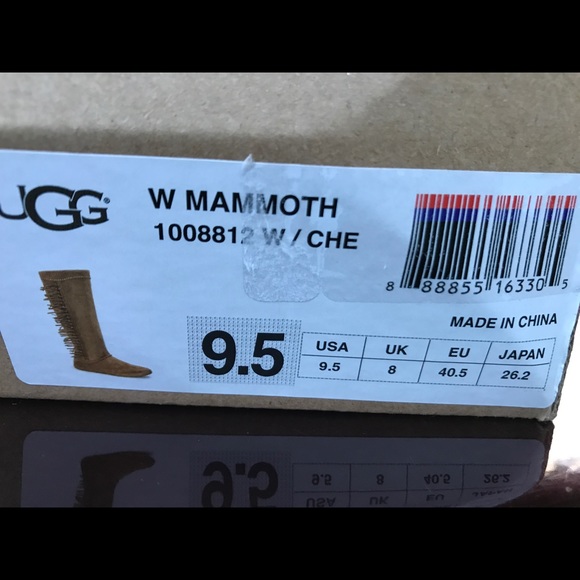 Ugg boots - Picture 1 of 2