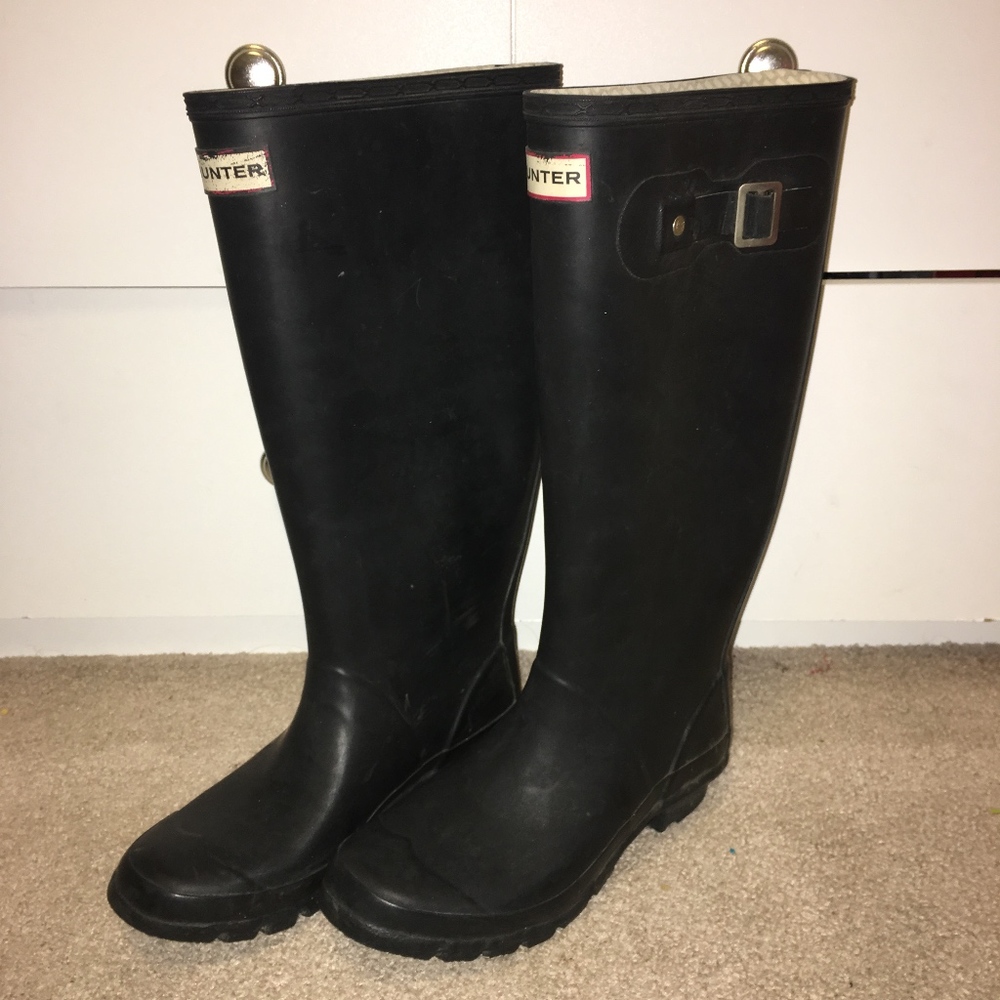 Women's Hunter rainboots US 6