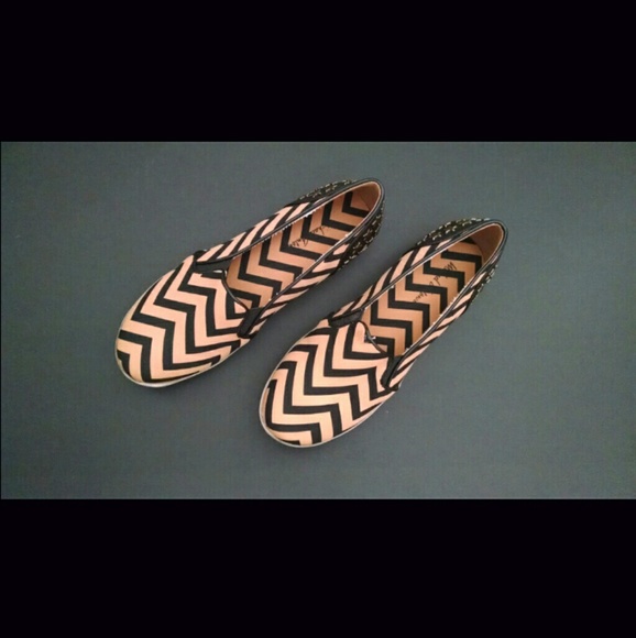 Michael Antonio Perri - Picture 2 of 6