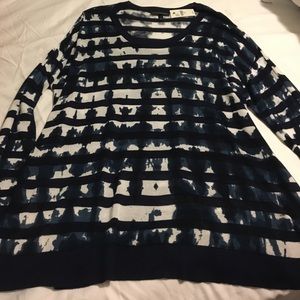 Lightweight sweater long sleeve Lightweight sweater long sleeve