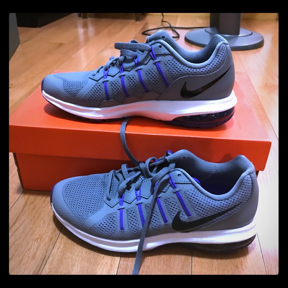 ❌SOLD❌BRAND NEW Nike Women's Air Max Dynasty