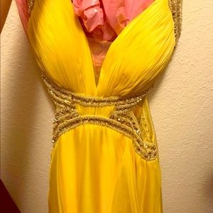 Beautiful ball or prom dress!!!!