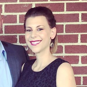 Meet your Posher, Laura