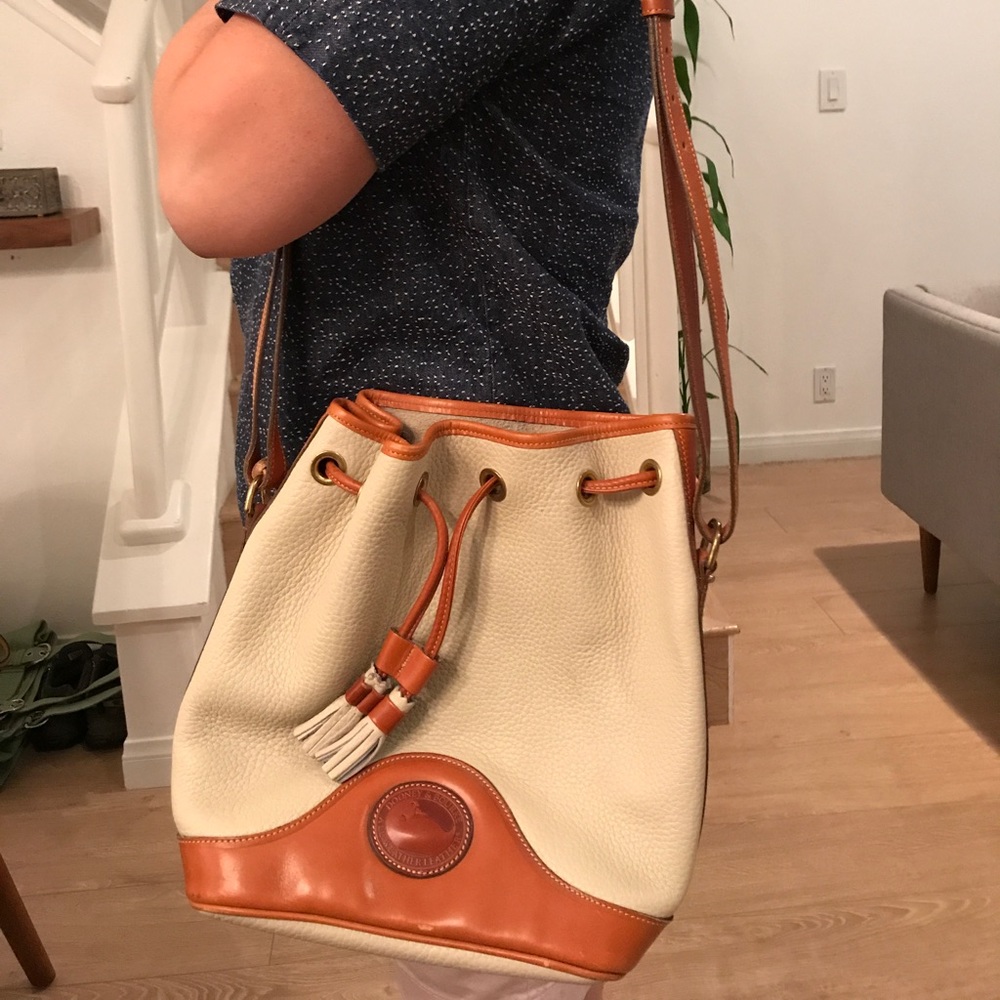 Vintage Dooney & Burke drawstring bucket bag
