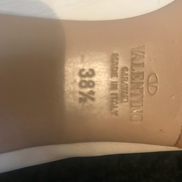 VALENTION ROCKSTUDS SIZE 8 1/2 - Picture 7 of 7