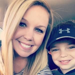 Meet your Posher, Casey