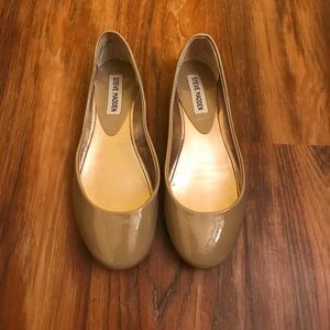 Steve Madden flats size 6
