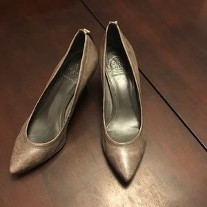 Tory Burch brown/gray heels. 2.5" heel. Tory Burch brown/gray heels. 2.5" heel.