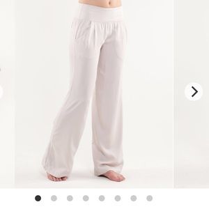 Lululemon Drishti pants size 8 in dune