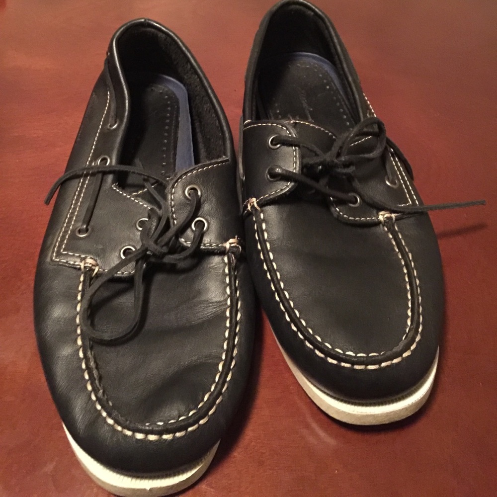 Blue leather Eddie Bauer Loafers