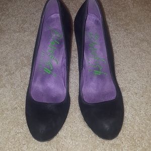 Blowfish all black wedges