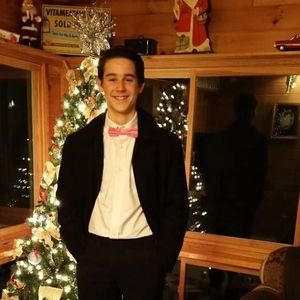 Meet your Posher, Aaron