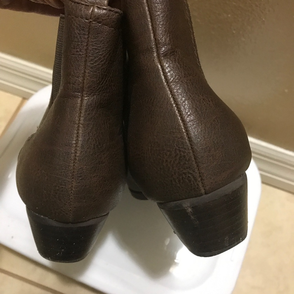 Women Merona Chelsea like Bootie