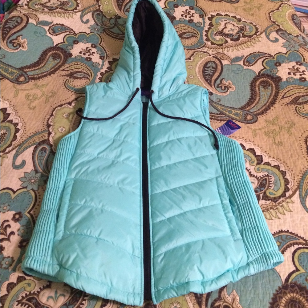 City Streets Down Vest Sparkling mint medium