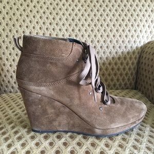 Via Spiga suede wedges