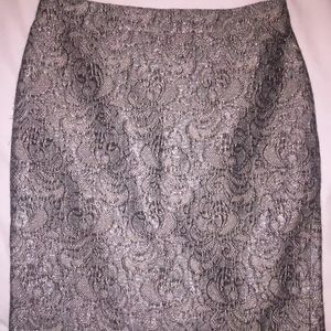 Ann Taylor Gray Silver metallic pencil skirt EUC Ann Taylor Gray Silver metallic pencil skirt EUC