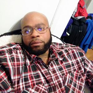 Meet your Posher, Devin