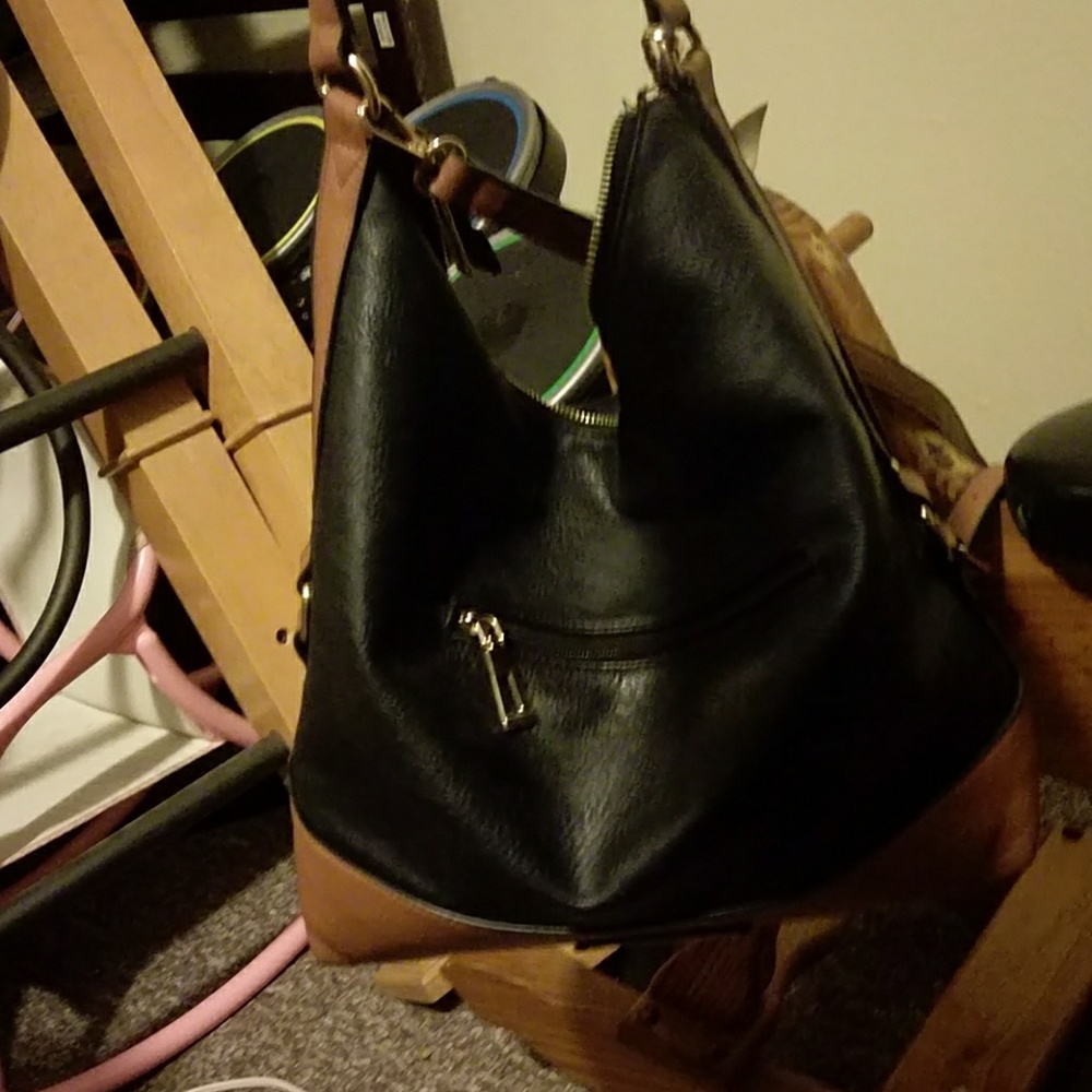Kathy Ireland purse