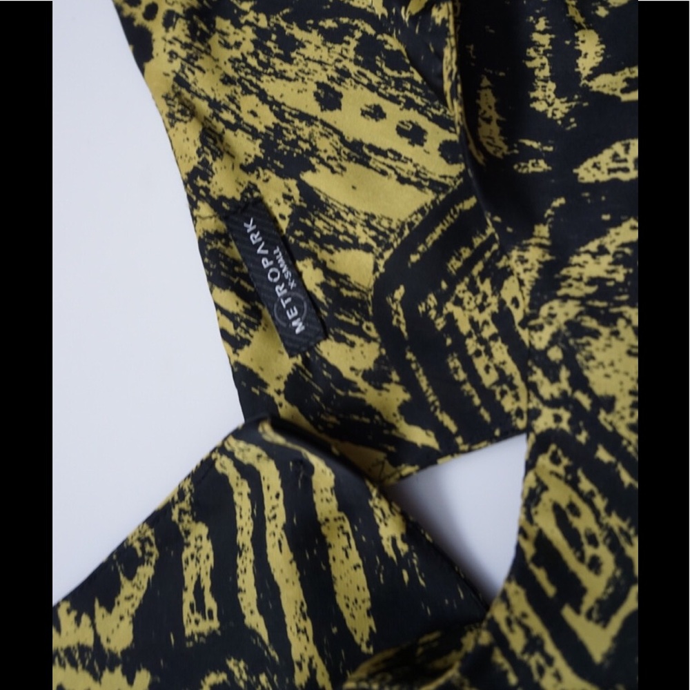 Yellow Green & Black Peplum Dress - Picture 3 of 3