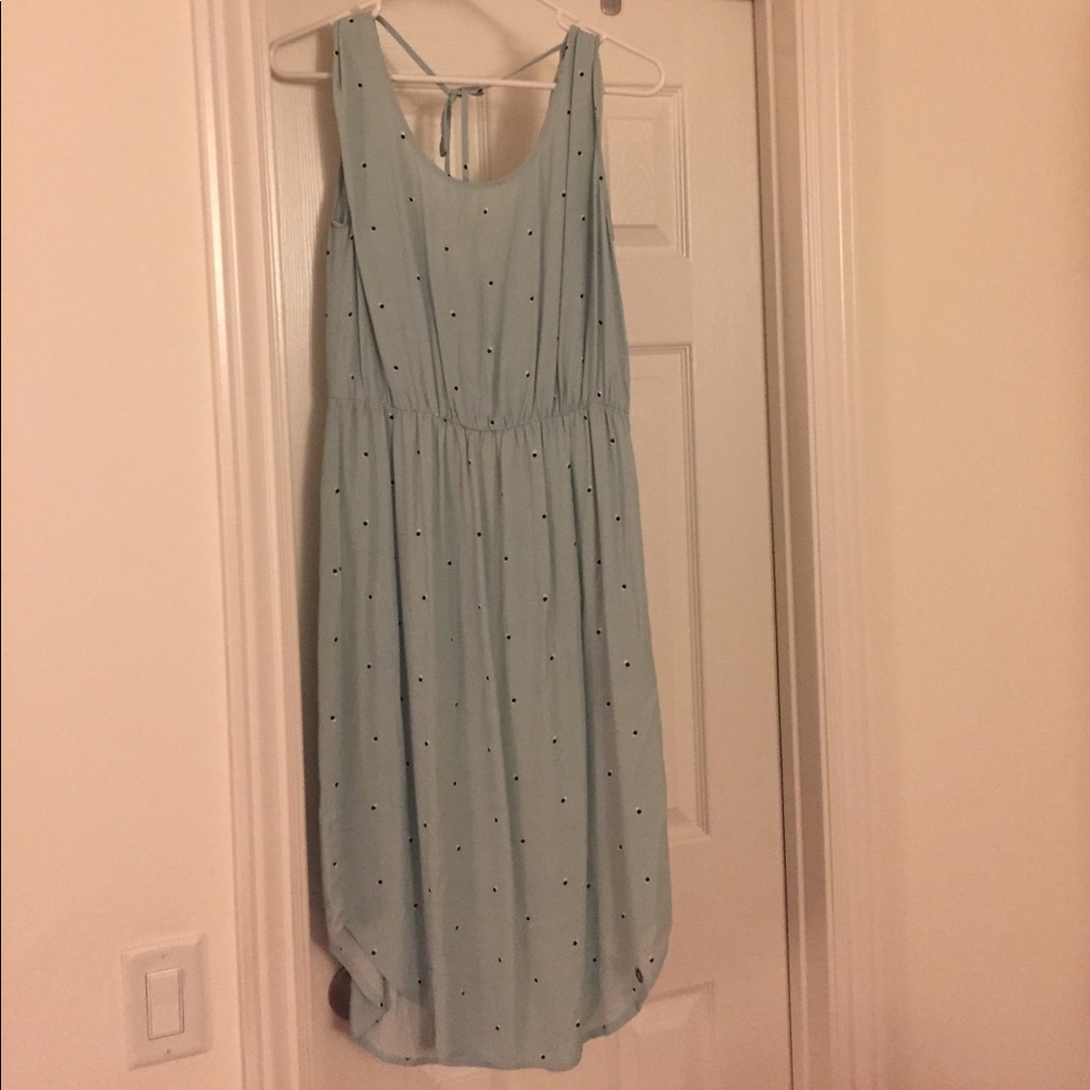 Sleeveless light blue dress